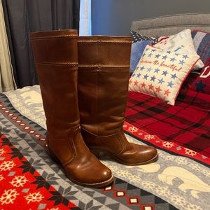 Frye Classic Jane Boots, Brown size 10, block heal
